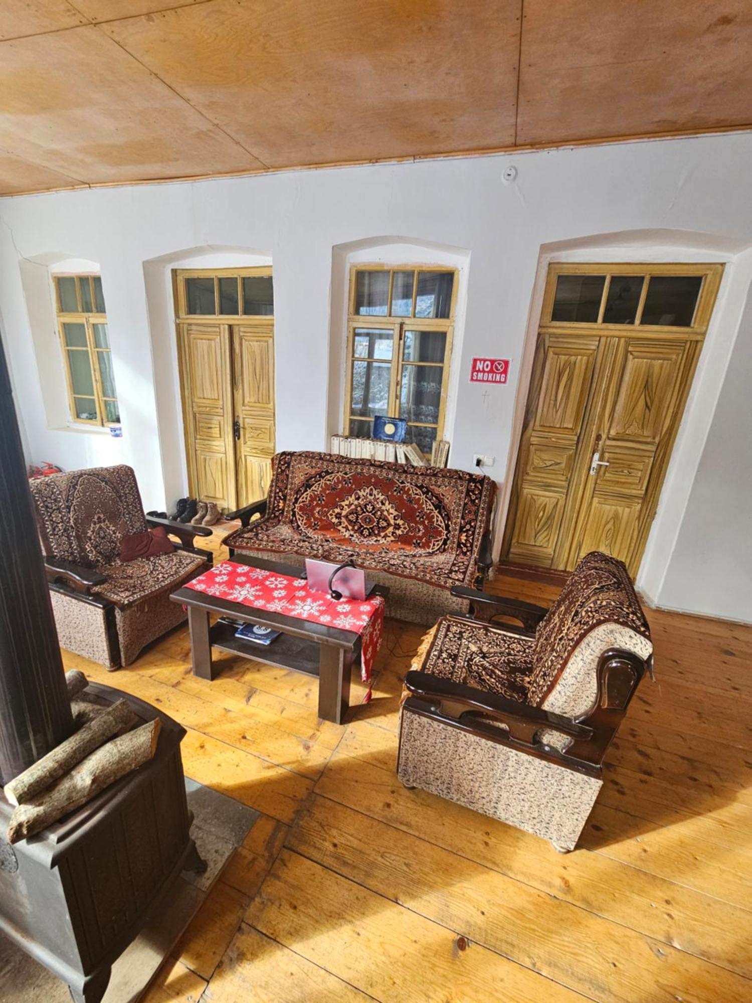 Guest House Ketevan Niguriani Местия Екстериор снимка