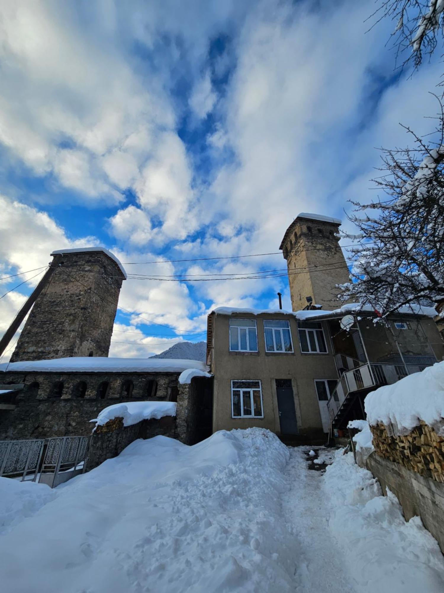 Guest House Ketevan Niguriani Местия Екстериор снимка